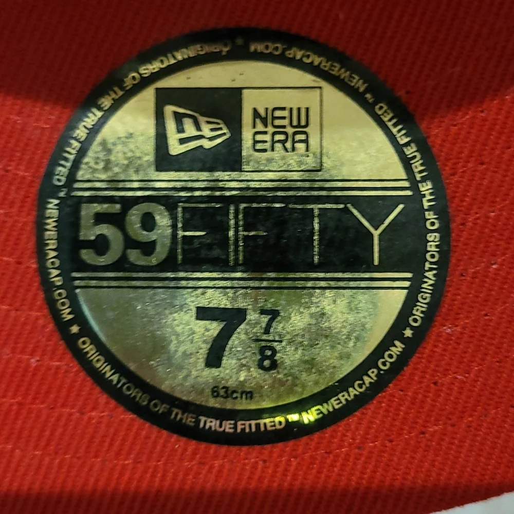 Hat - Picture 2 of 4